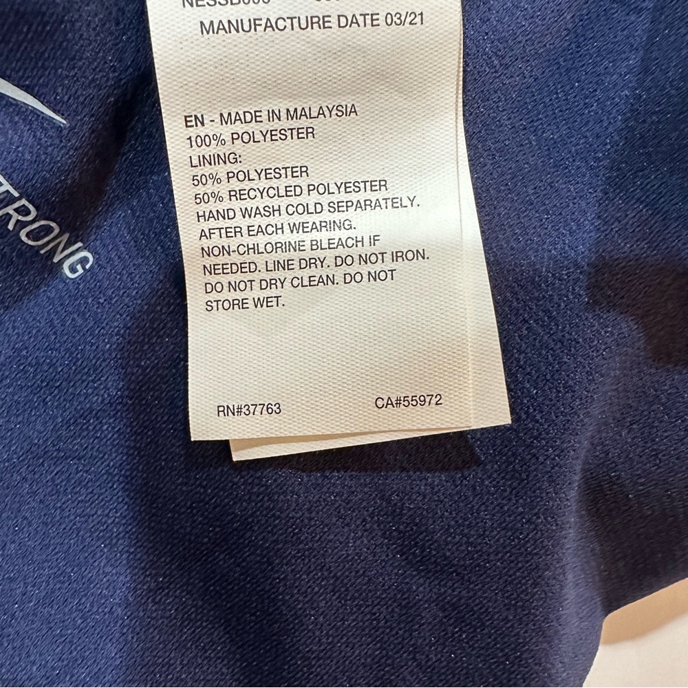 Nike Hydrastrong Swimsuit - Picture 8 of 16
